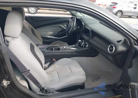 2017 Chevrolet Camaro 1Ss z USA, uszkodzony, nr VIN 1G1FF1R77H0190060